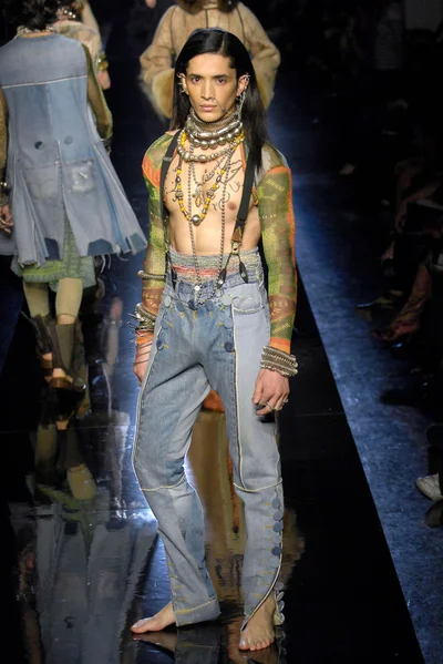 Look 26